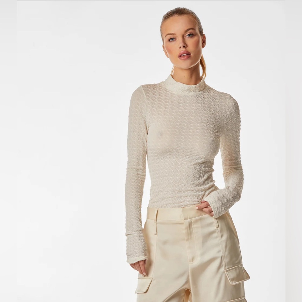 NWT The Noli Shop FLORENCE SHEER TURTLENECK